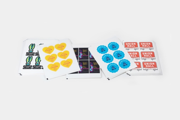Etiquetas adhesivas personalizadas: calidad, diseño y buen precio